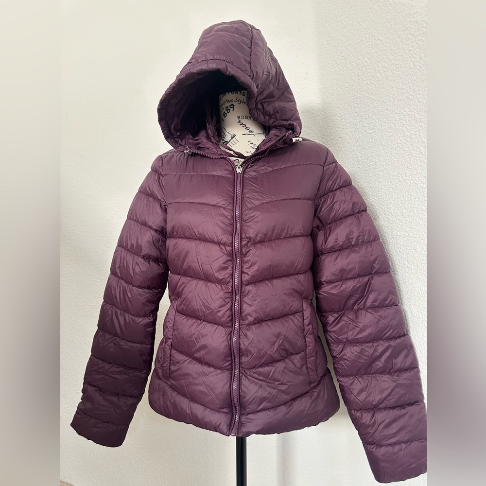Women's Hooded Plum Puffer Jacket